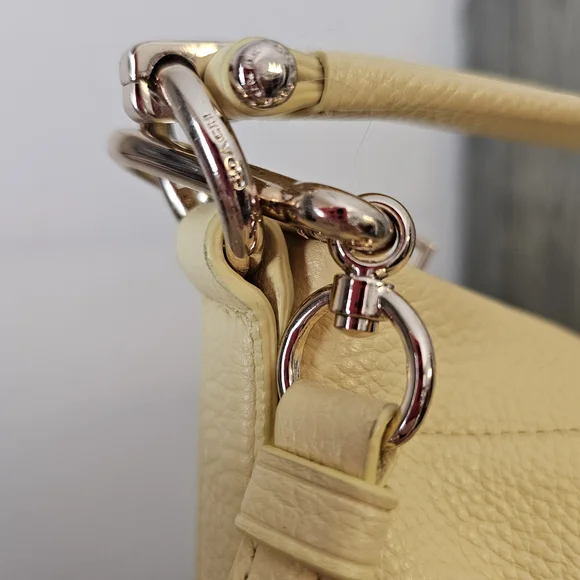 ✨COACH Scout Hobo Shoulder Bag (Like New)(Soft Yellow) - Picture 12 of 16